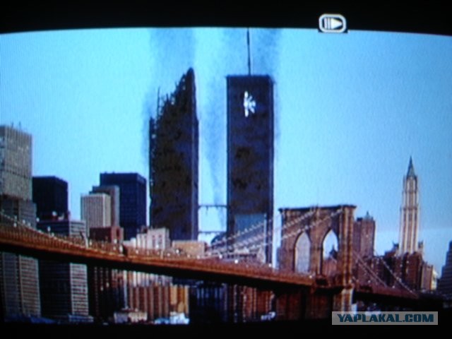 Нью йорк 1993. Втц в 1980. Кевин маккалистер один дома 2 потерянный в нью йорке. Башни близнецы в фильме один дома 2. Башни близнецы в фильме один дома 2.