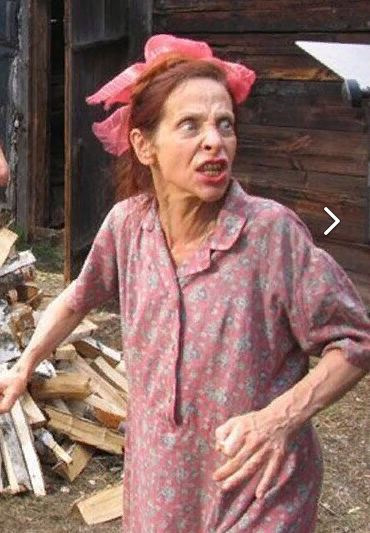 В квартире загорелось? Да просто выбросил  на площадку...