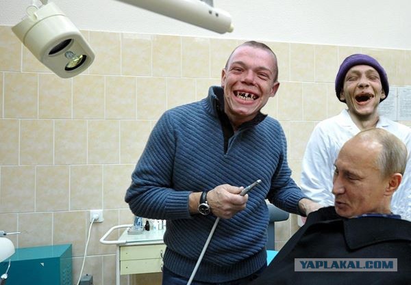 Путин пошутил над рабочим концерна «Калашников»