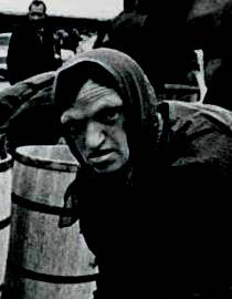 За дверью