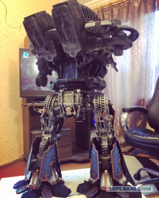 Warlord Titan. Сервиторим потихоньку