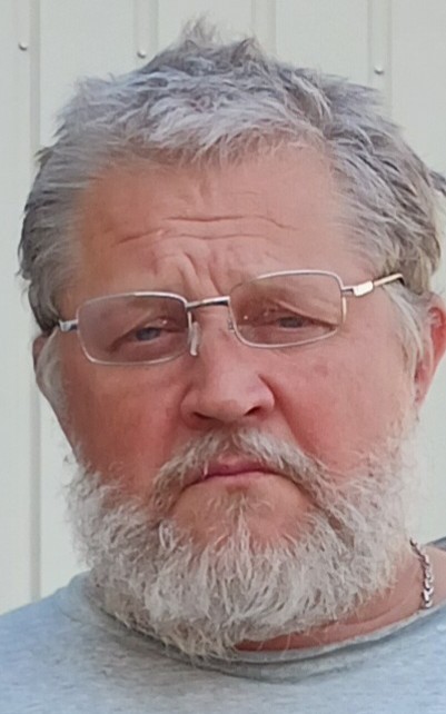 Заработался, зарос.