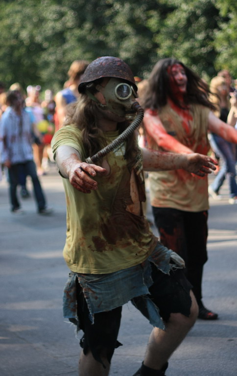 ZombieWalk 2: Тёмная Аллея в Питере