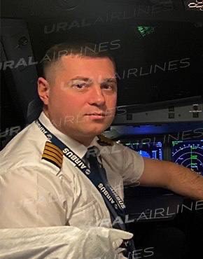 Самолет «Уральских авиалиний» совершил экстренную посадку в поле