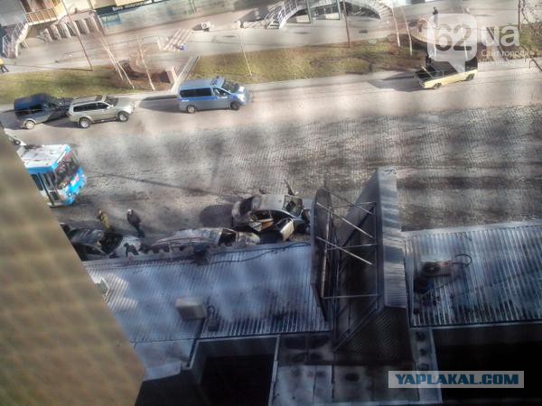 Полки донецких магазинов.