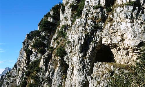 Пять самых опасных в мире трасс