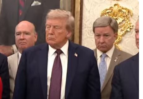 Трамп, возможно, действительно умирает, утверждают в американском интернете