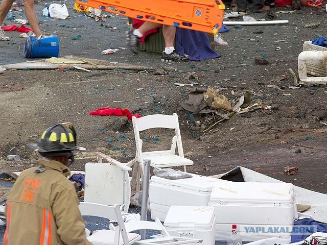 На авиашоу в Неваде самолет рухнул на зрителей