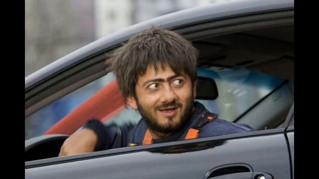 Девушка с челюстью бульдога познакомит вас с основными правилами пикапа