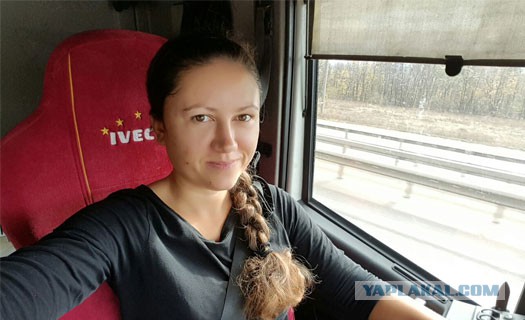 Девушки с пухлыми писями Девушки с пухлыми писями