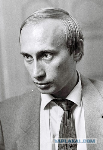 2008: к 2020 году россияне будут получать 2700 долларов в месяц... Такие прям сладкие обещания были в 2008-м