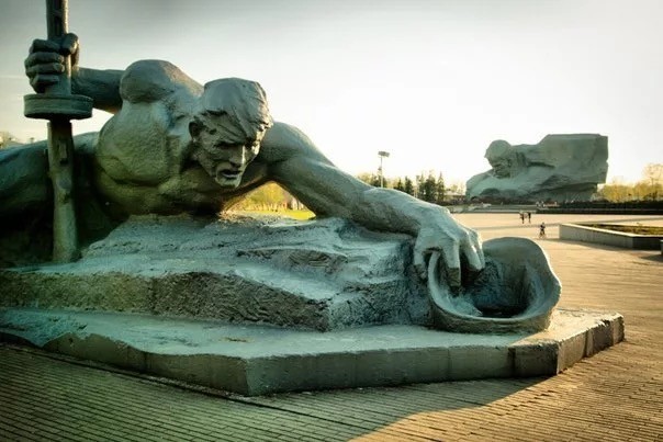 С самого начала войны немцы неожиданно поняли,что в СССР легкой прогулки не будет
