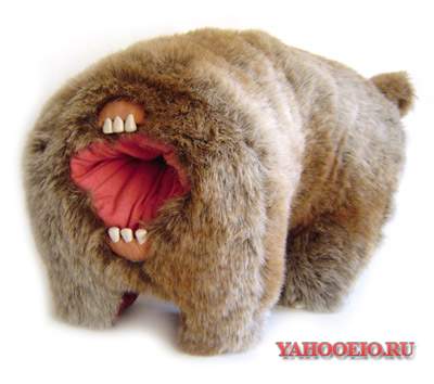 Девушка просит помочь разобраться с игрушкой