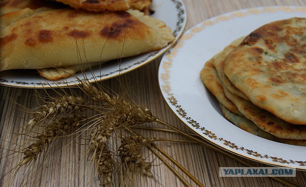 Лепешки жареные, С разными начинками