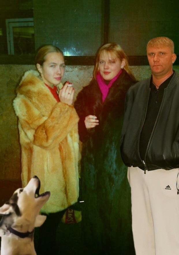 Девушки передают привет