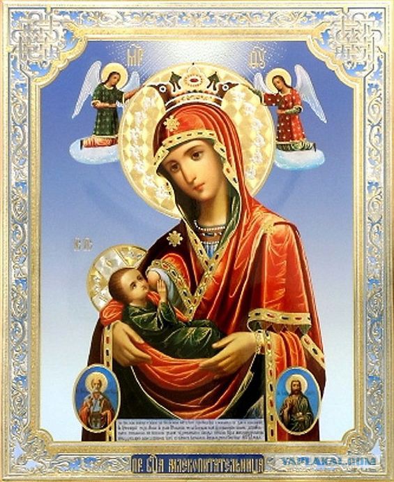 В новосибирском вузе прикрыли статуи голых женщин — туда пришла делегация РПЦ