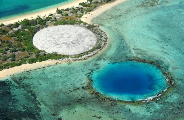 7 самых опасных в мире островов: спокойно позагорать на пляже не получится