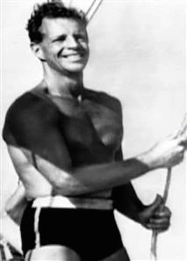 История Терри Джо Дюперро, 11-летней девочки, выжившей в открытом океане