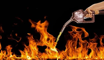 В соцсетях разгорелся спор вокруг моральной дилеммы