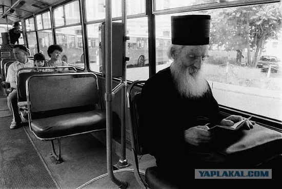 Священник РПЦ словами «отстаньте от моей яхты» защитил право духовенства на богатую жизнь