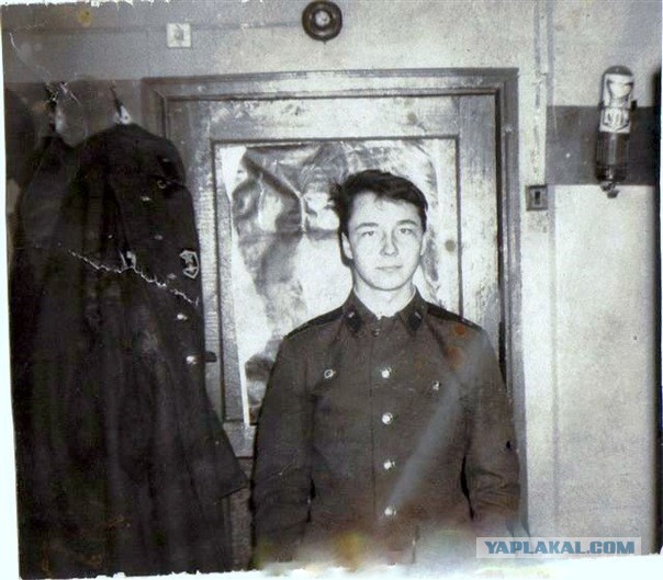 А давайте в честь праздника, выкладывать свои армейские фотки уважаемые яповцы