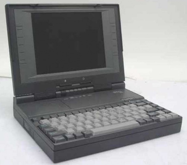 25ти летний ноутбук