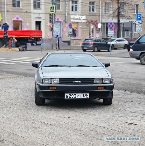 Почему создателям «Назад в будущее» пришлось менять спидометр Delorean