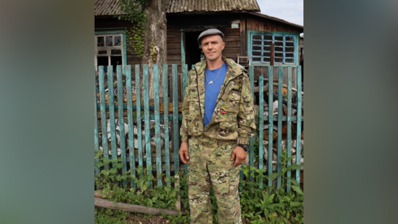 Мужчина вынес младенца из горящего дома