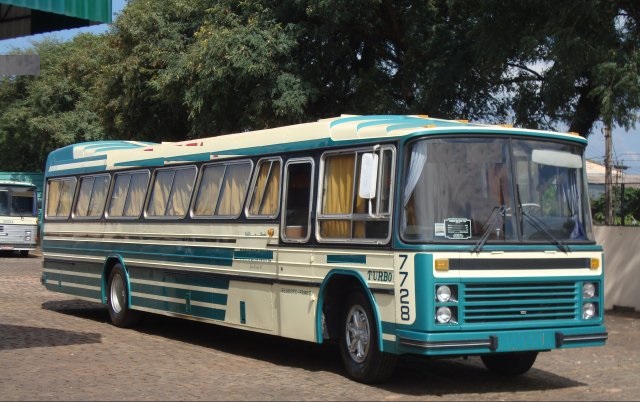 Игра на ЯПе: Угадай АВТО-8