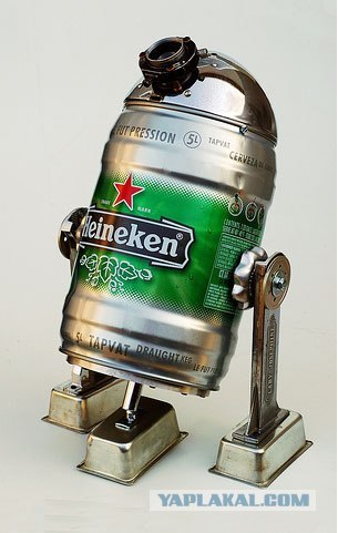 Системный блок в виде робота "R2-D2"