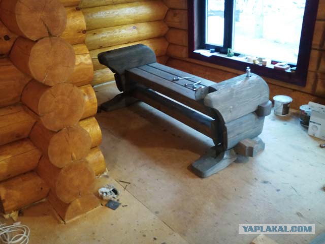 Пилим мебель из поленьев