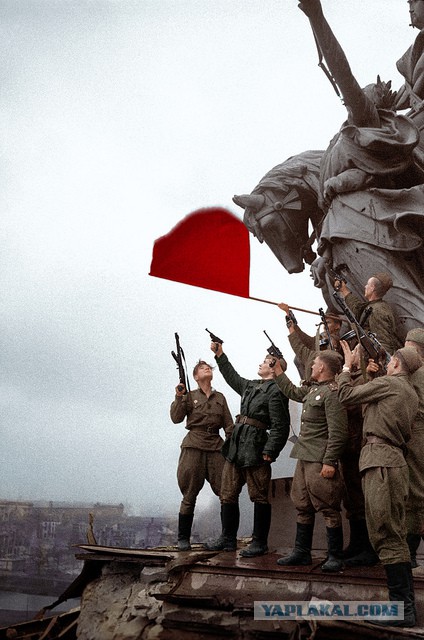 Московская художница Ольга Ширнина раскрасила более 2000 старых фотографий