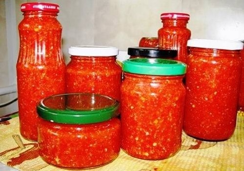 Соевый соус, майонез, сгущёнка и красная икра