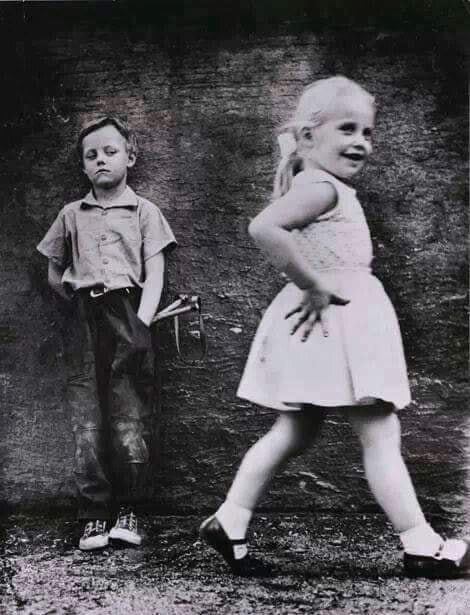 Уличные чёрно-белые фотографии. Весь мир