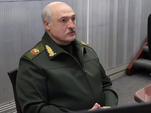 Лукашенко наконец появился на публике