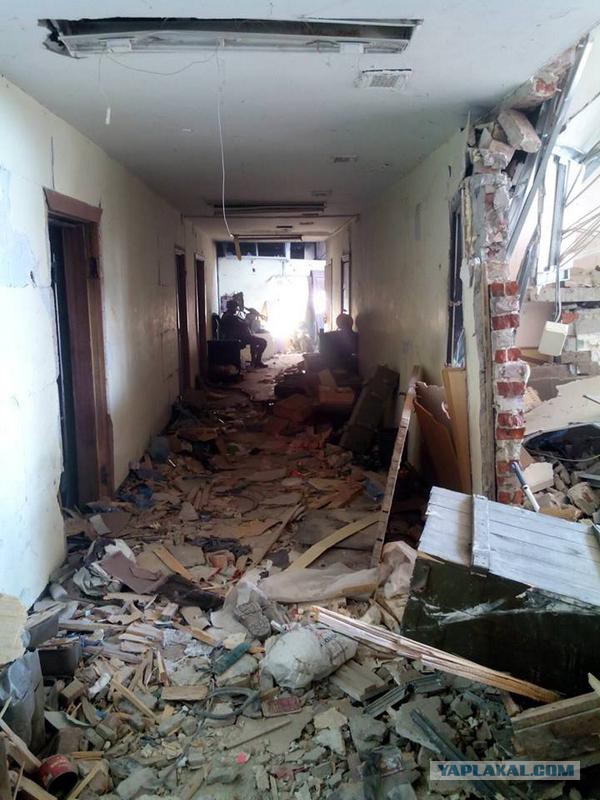 Зачистка аэропорта от войск украинских ВС