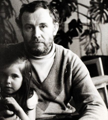 12 знаменитых отцов, которые без ума от своих детей