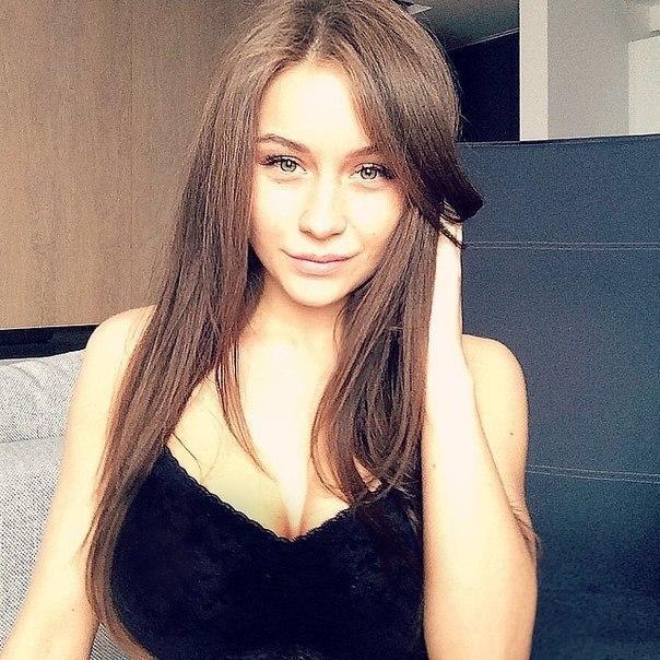 Женщины