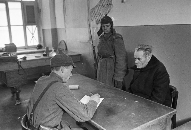 Фотограф Евгений Халдей