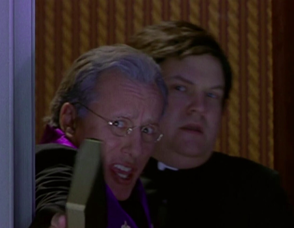 Валико, что она хочет?