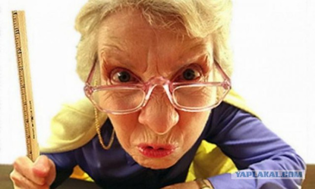 Девушки в купальниках