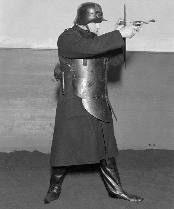 Лица, события, эпохи: редкие исторические фотографии, которые перенесут вас в другое время