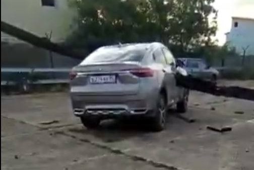 Очевидцы показывают последствия взрывов на авиабазе в Крыму