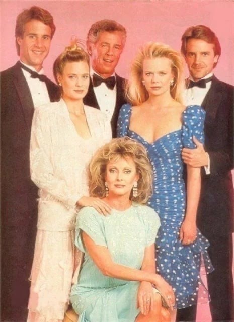 15 января 1993 года в США на телеканале NBC вышла в эфир последняя, 2137-я серия сериала «Санта-Барбара»