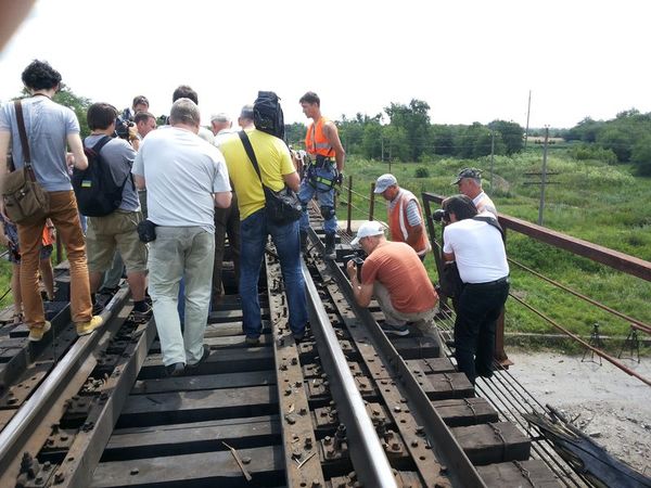 В Запорожской области Украины взорван мост