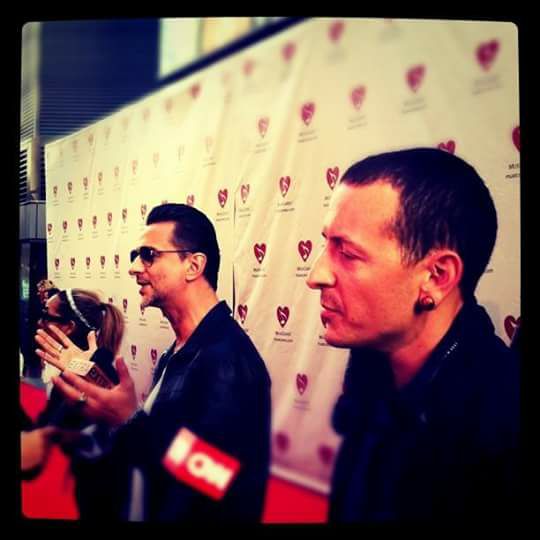 Солист Linkin Park Честер Беннингтон покончил с собой