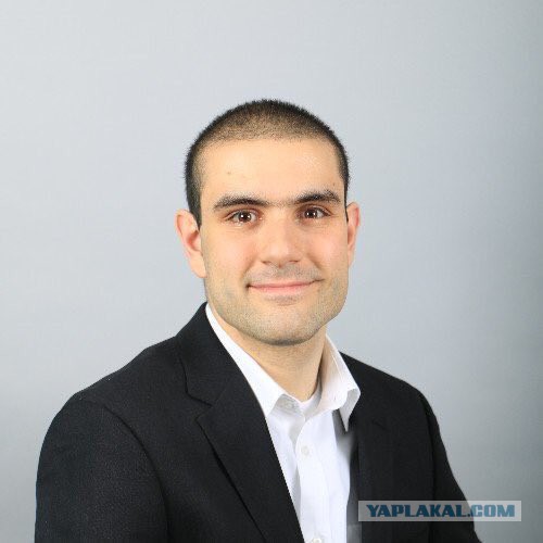 Фургон сбил толпу пешеходов в Торонто: до 10 пострадавших