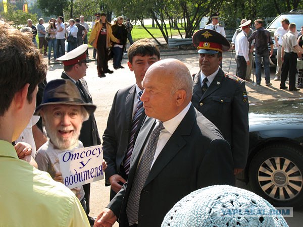 Фотожаба: Лужков и Мальчик