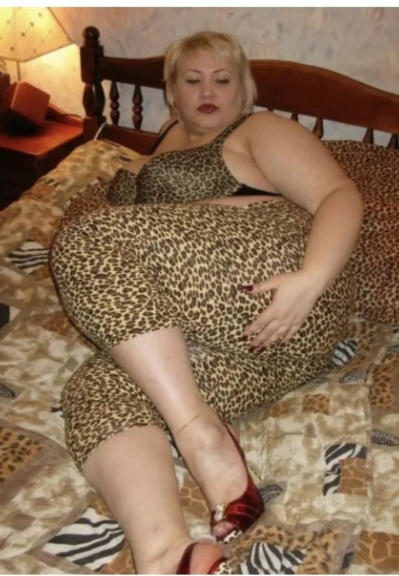 Что делает мужчина перед свиданием с любовницей?