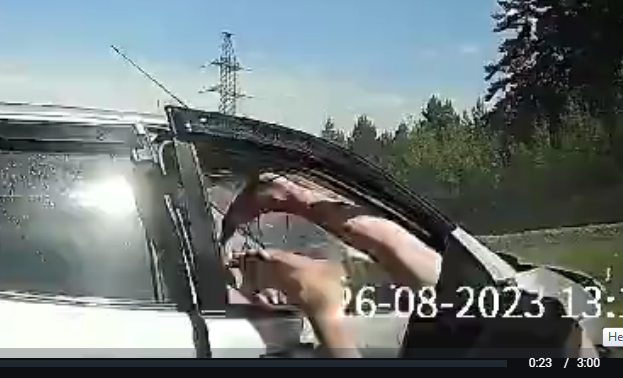 Сел в машину - пристегнись